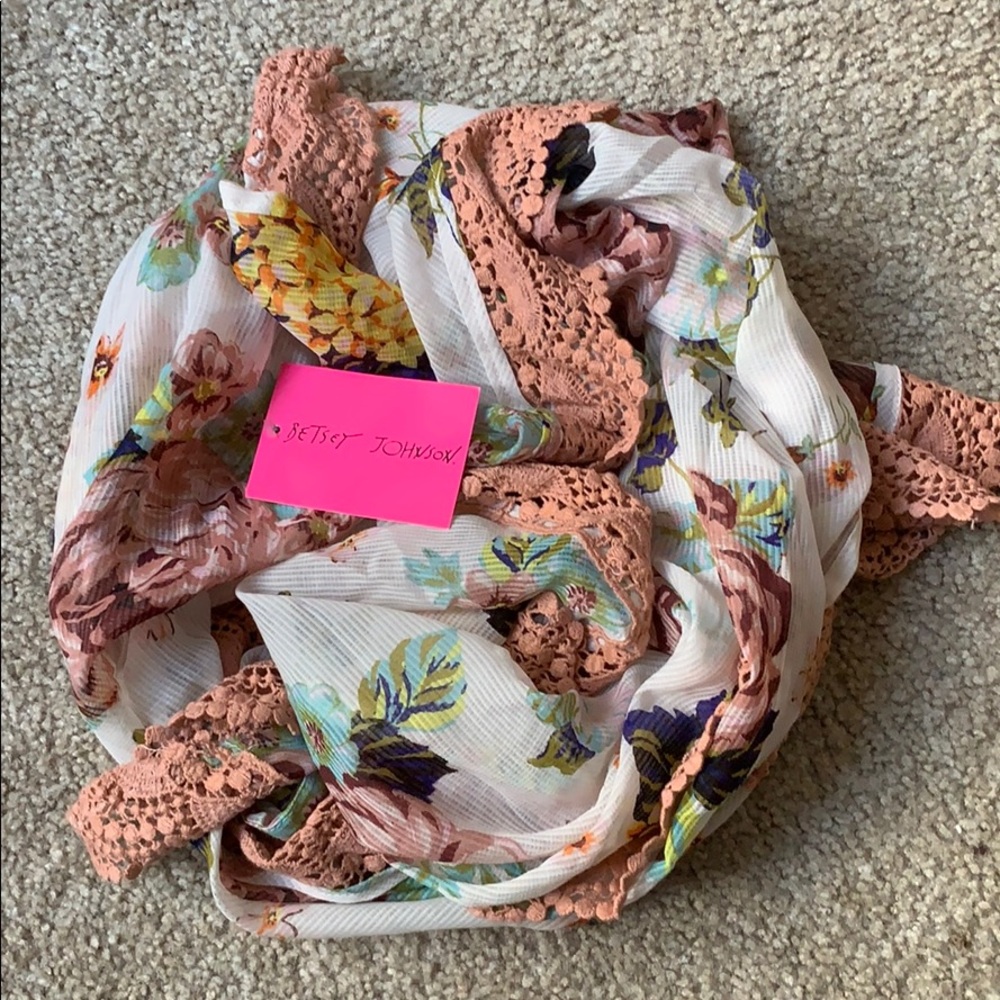 MOVING SALE OBO!! BETSEY JOHNSON Print Scarf.